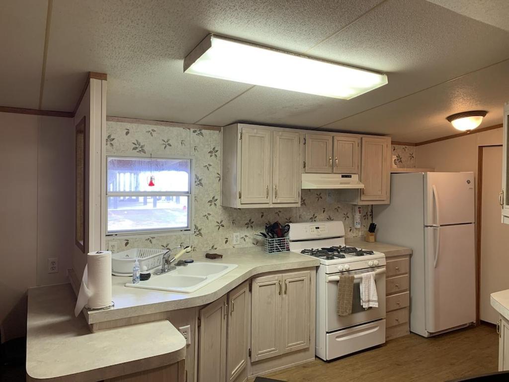 ポートラバカ Edgewater Getawayヴィラ エクステリア 写真